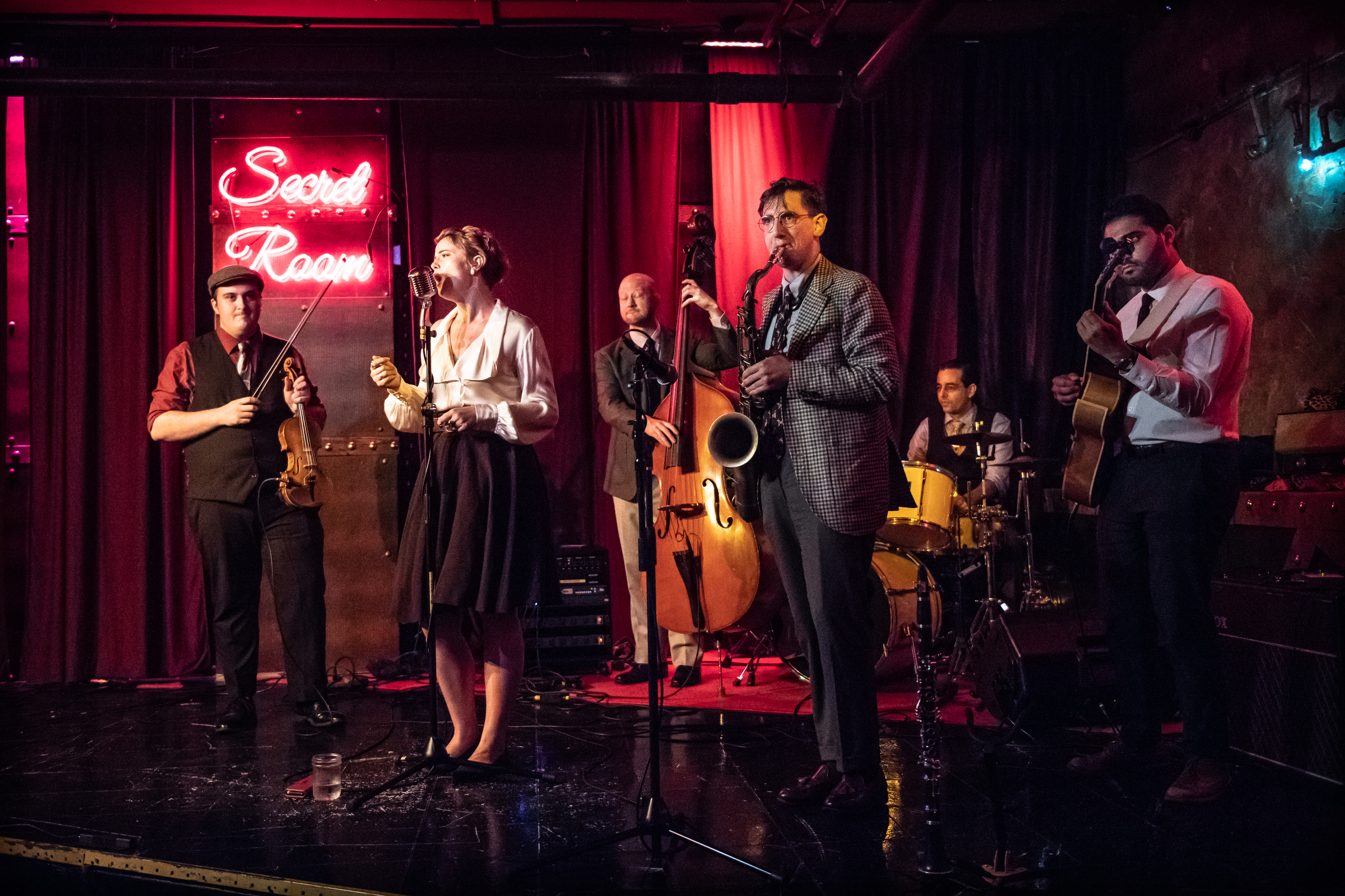 THE HOT TODDIES — service provider